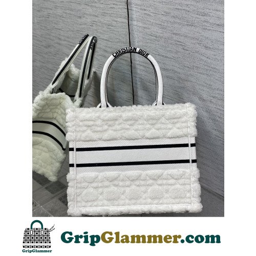 Dior Book Tote Small 26.5cm - Image 9