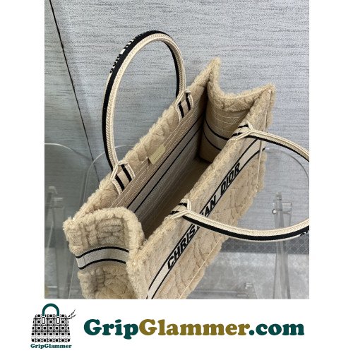 Dior Book Tote Medium 36cm - Image 2