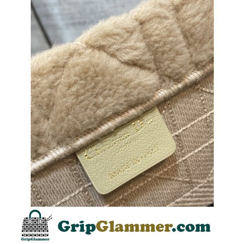 Dior Book Tote Medium 36cm - Image 9