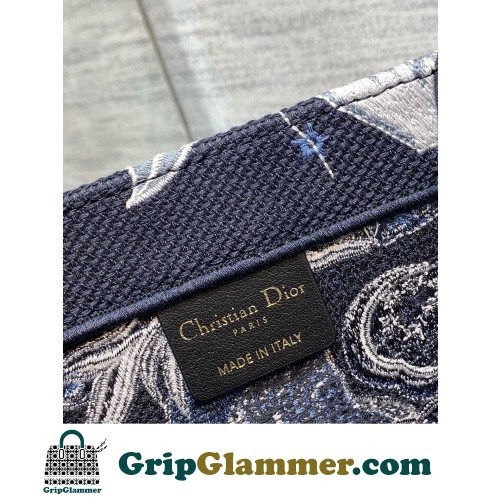 Dior Book Tote Medium 36cm - Image 2