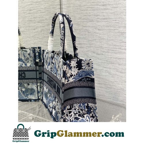 Dior Book Tote Medium 36cm - Image 7