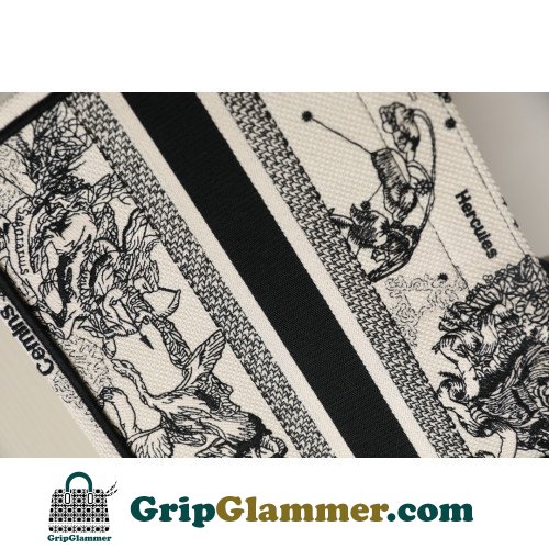 Dior Book Tote Small 26.5cm - Image 2