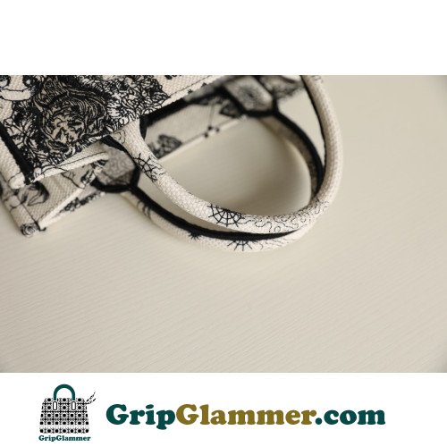 Dior Book Tote Small 26.5cm - Image 3