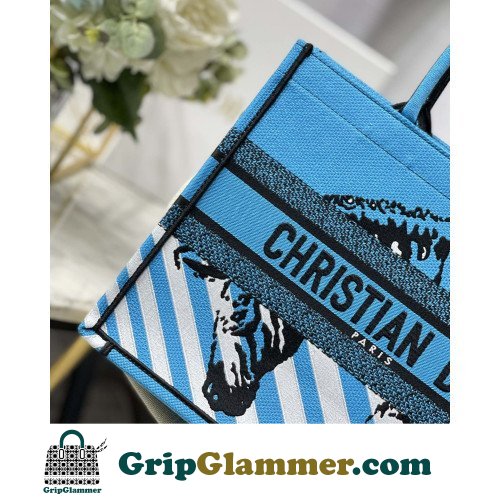 Dior Book Tote Medium 36cm - Image 6