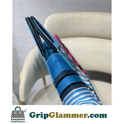 Dior Book Tote Medium 36cm - Image 8