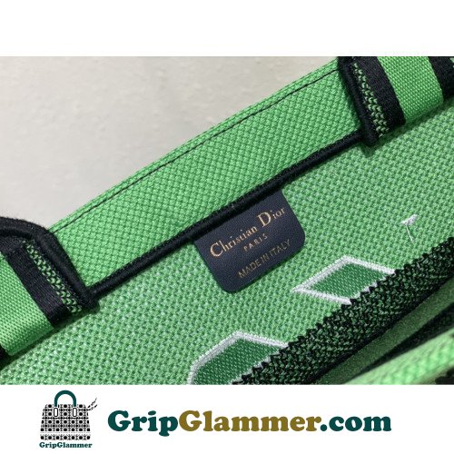 Dior Book Tote Medium 36cm - Image 6