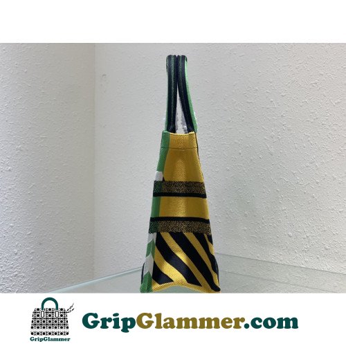 Dior Book Tote Medium 36cm - Image 8