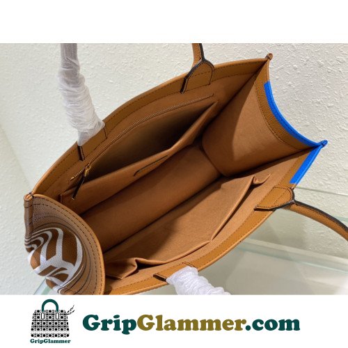 Dior Book Tote Medium 36cm - Image 4