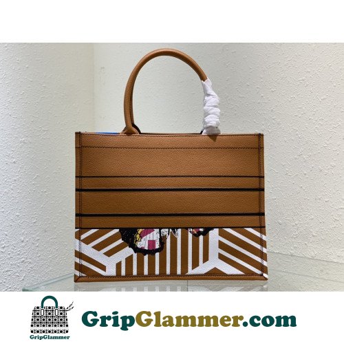 Dior Book Tote Medium 36cm - Image 9