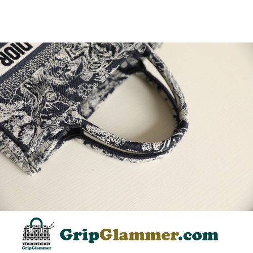 Dior Book Tote Small 26.5cm - Image 8