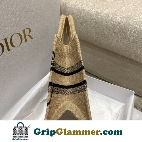 Dior Book Tote Small 26.5cm - Image 4