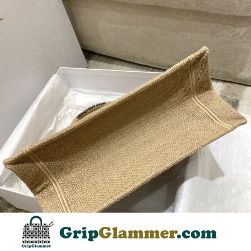 Dior Book Tote Small 26.5cm - Image 5