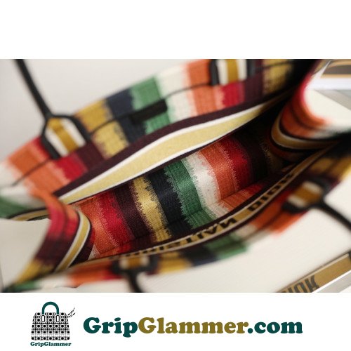 Dior Book Tote Medium 36cm - Image 4