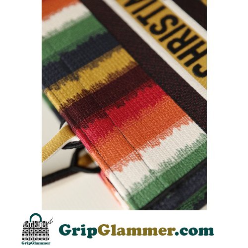 Dior Book Tote Medium 36cm - Image 6