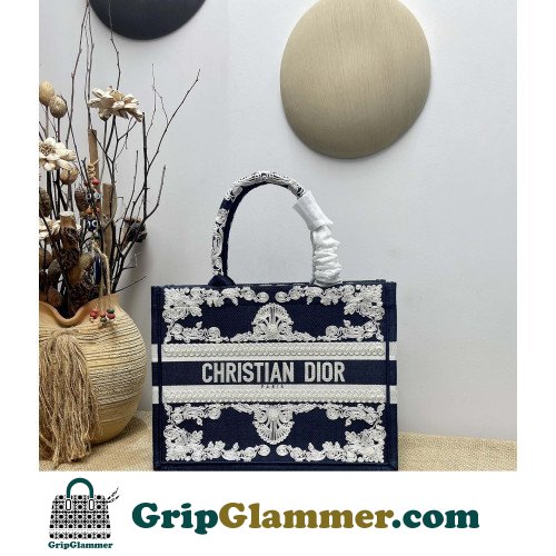 Dior Book Tote Medium 36cm - Image 3