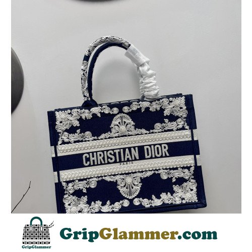 Dior Book Tote Medium 36cm - Image 5