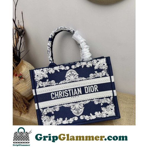 Dior Book Tote Medium 36cm - Image 6