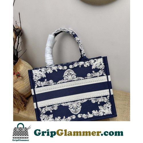 Dior Book Tote Medium 36cm - Image 8