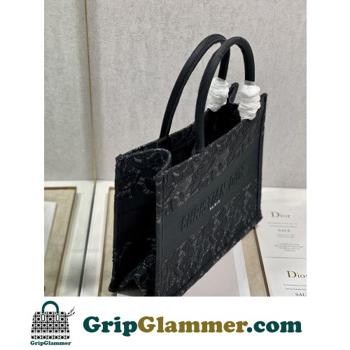 Dior Book Tote Medium 36cm - Image 9