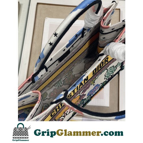 Dior Book Tote Medium 36cm - Image 9