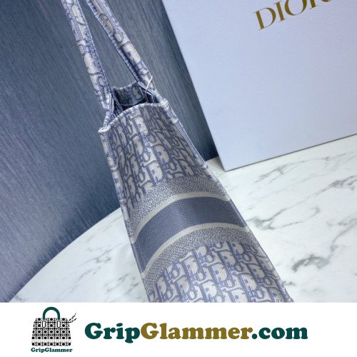 Dior Book Tote Medium 36cm - Image 6