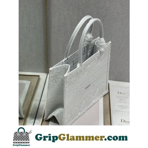 Dior Book Tote Medium 36cm - Image 6