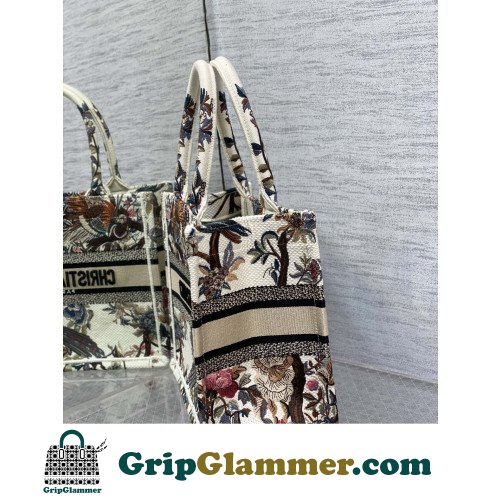 Dior Book Tote Small 26.5cm - Image 6