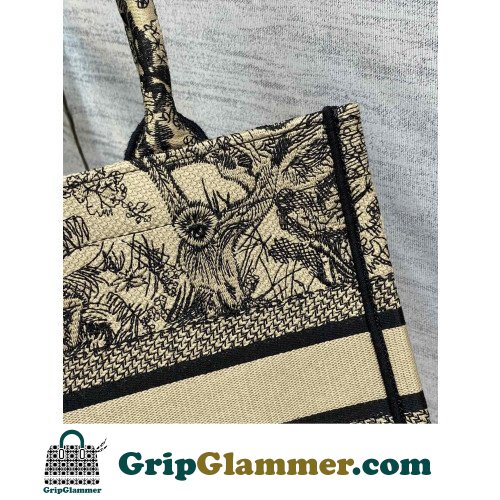 Dior Book Tote Small 26.5cm - Image 5