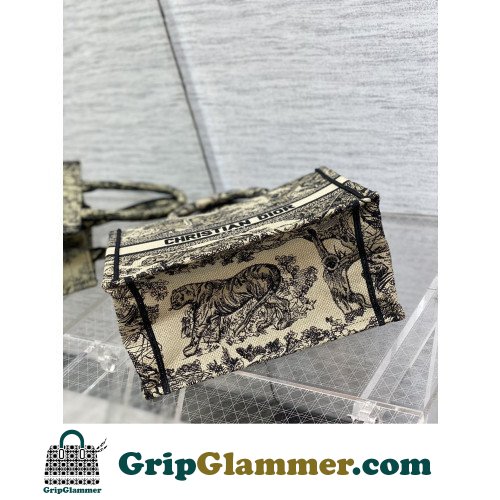 Dior Book Tote Small 26.5cm - Image 7