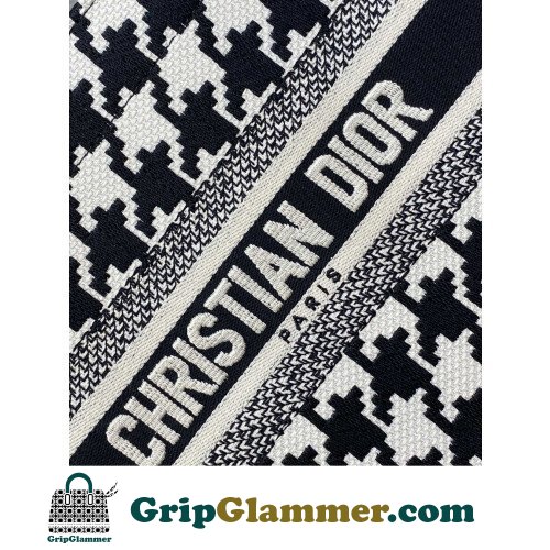 Dior Book Tote Small 26.5cm - Image 2