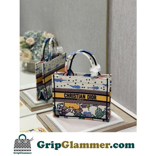 Dior Book Tote Small 26.5cm - Image 7