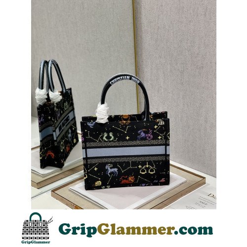 Dior Book Tote Small 26.5cm - Image 6