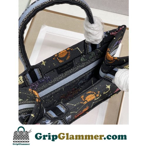 Dior Book Tote Small 26.5cm - Image 8