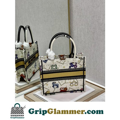 Dior Book Tote Small 26.5cm - Image 8