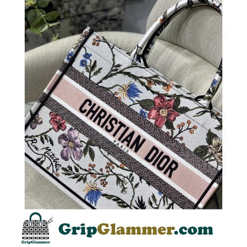 Dior Book Tote Medium 36cm - Image 4