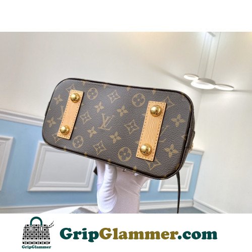 Louis Vuitton Alma - Image 2