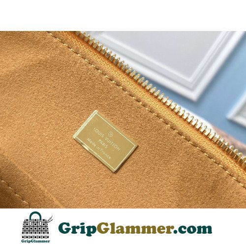 Louis Vuitton Alma - Image 5