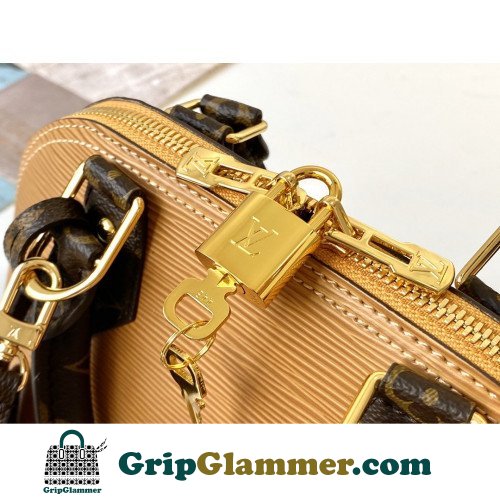 Louis Vuitton Alma - Image 9