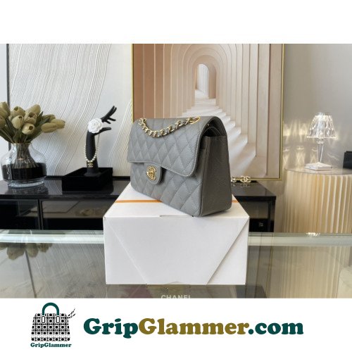 Chanel Flap Bag 23cm (Small) - Image 5