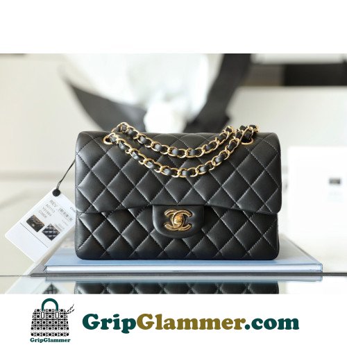 Chanel Flap Bag 23cm (Small)