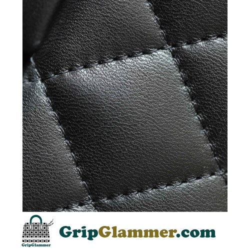 Chanel Flap Bag 23cm (Small) - Image 7