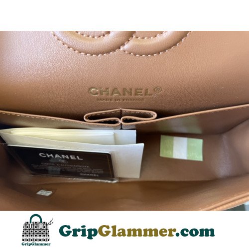 Chanel Flap Bag 23cm (Small) - Image 5