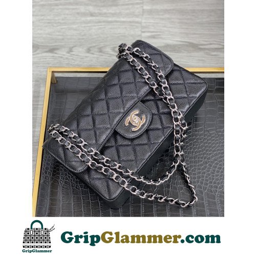 Chanel Flap Bag 23cm (Small) - Image 4