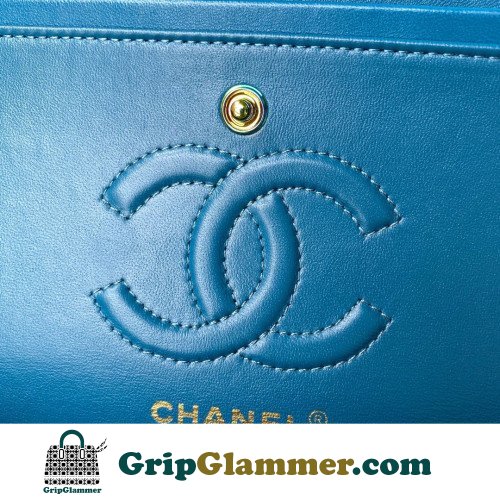 Chanel Flap Bag 23cm (Small) - Image 7