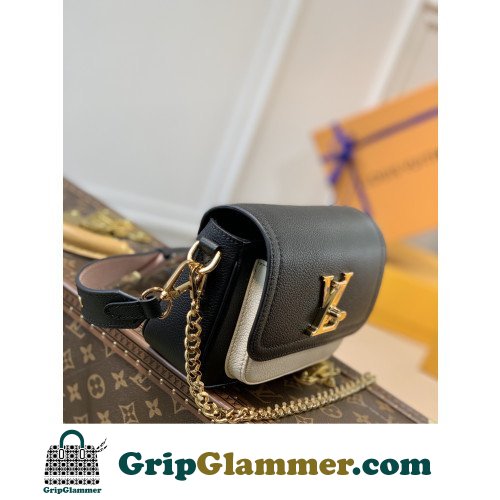 Louis Vuitton Favorite - Image 3