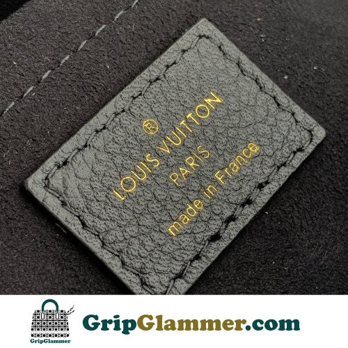 Louis Vuitton Favorite - Image 4