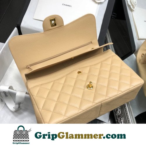 Chanel Flap Bag 30cm (Jumbo) - Image 6