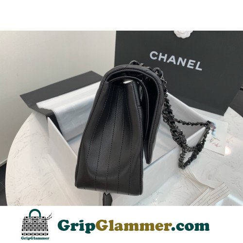 Chanel Flap Bag 30cm (Jumbo) - Image 2