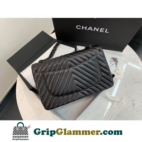 Chanel Flap Bag 30cm (Jumbo) - Image 4