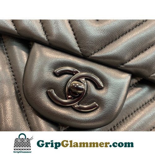 Chanel Flap Bag 30cm (Jumbo) - Image 7